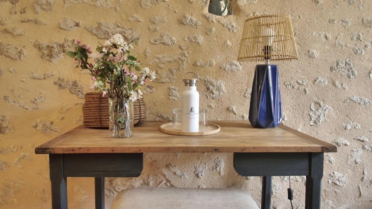 Le Clos Des Abeilles Ruch Bagian luar foto